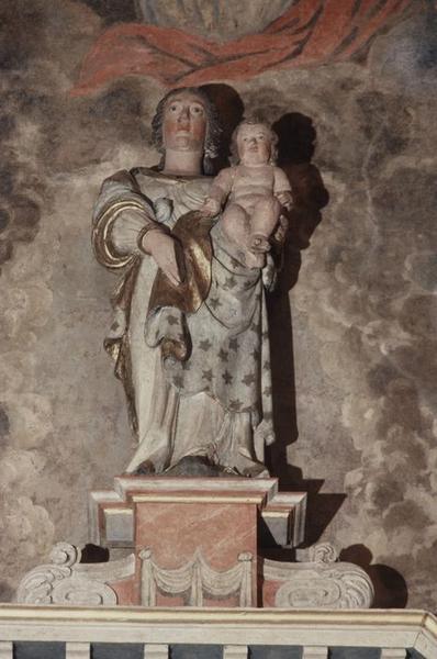 statue : Vierge à l'Enfant