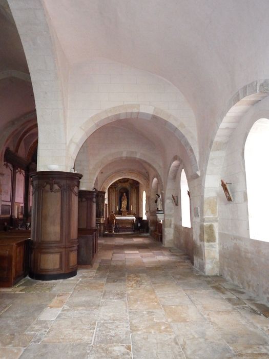 Eglise Saint-Jacques : Bas-côté sud, vue générale