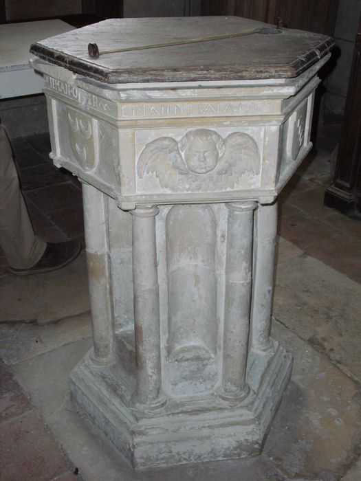 fonts baptismaux