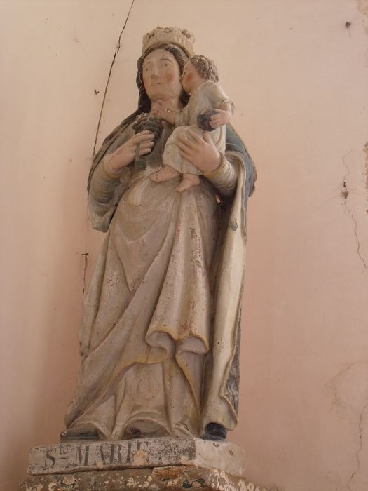 statue : Vierge à l'Enfant
