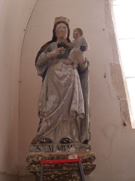 statue : Vierge à l'Enfant