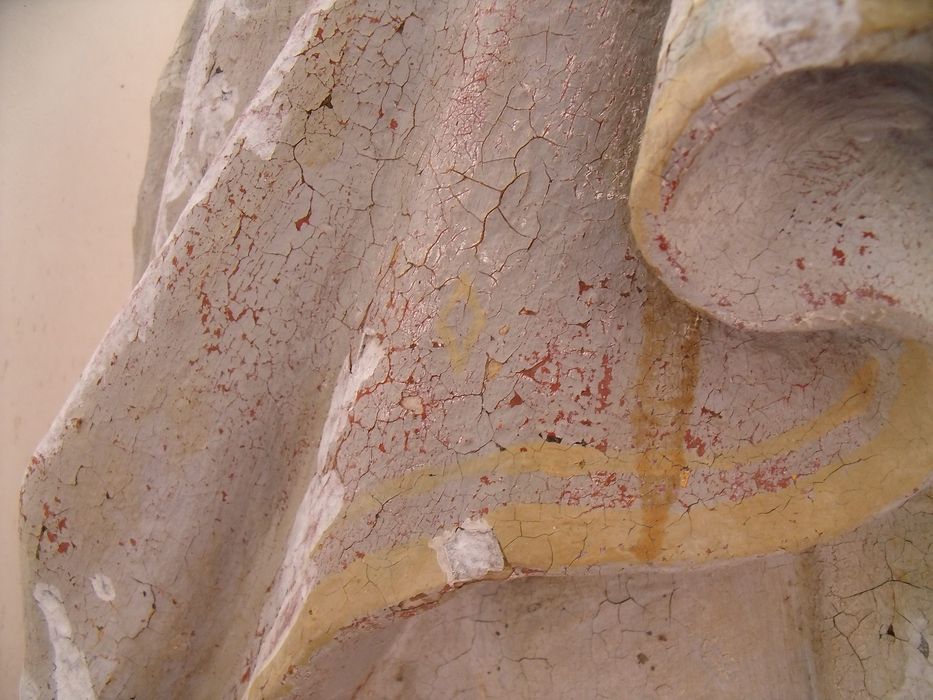statue : Vierge à l'Enfant, détail