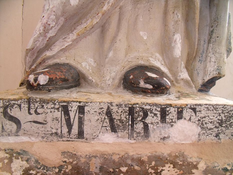 statue : Vierge à l'Enfant, détail