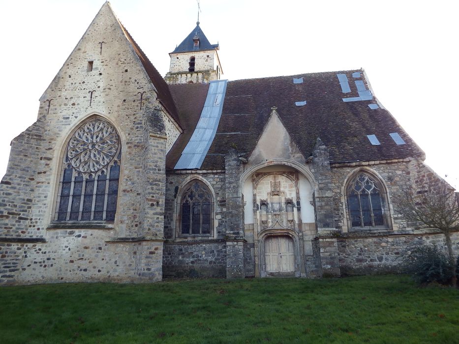 Eglise Saint-Martin : Façade latérale nord, vue générale