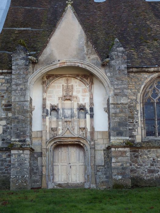 Eglise Saint-Martin : Portail nord, vue générale