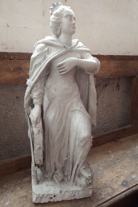 statue : Sainte Catherine