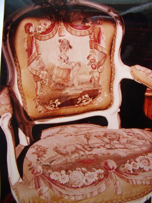 fauteuil style Louis XV n°3, vue partielle