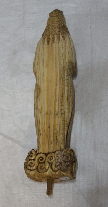 statuette : Vierge, revers, vue générale