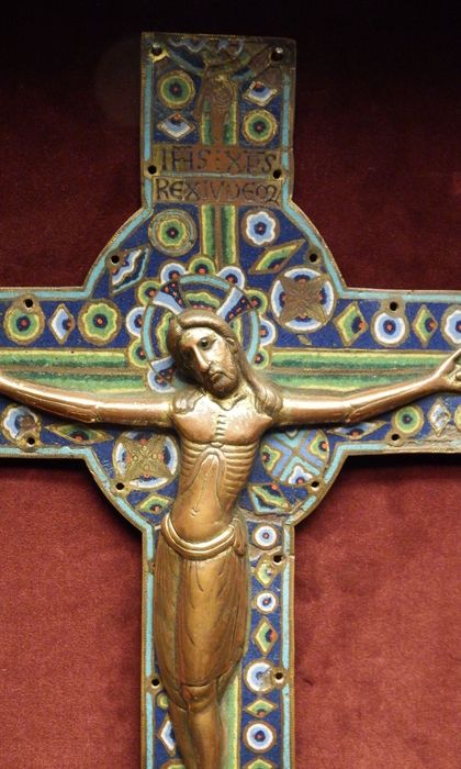 statue (crucifix) : Christ en croix, vue partielle