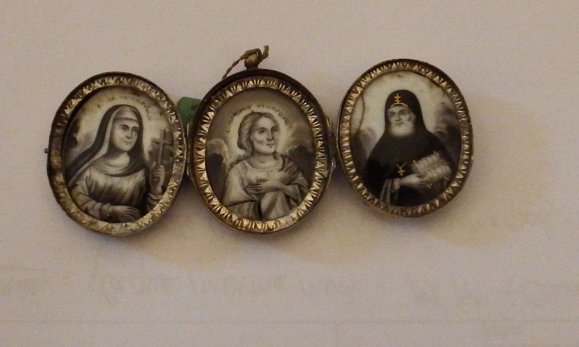 médaille de dévotion : Vierge à l'Enfant, Sainte, Ange