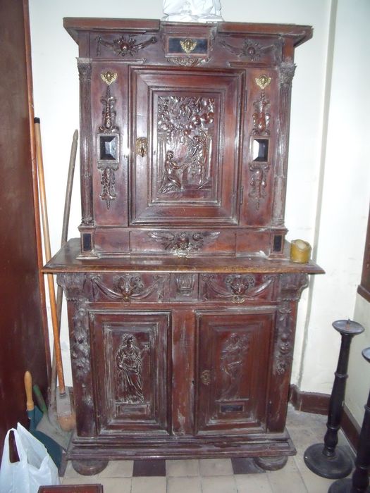 buffet (bahut) - © Ministère de la Culture (France), Conservation des antiquités et des objets d’art de l'Yonne – Tous droits réservés 