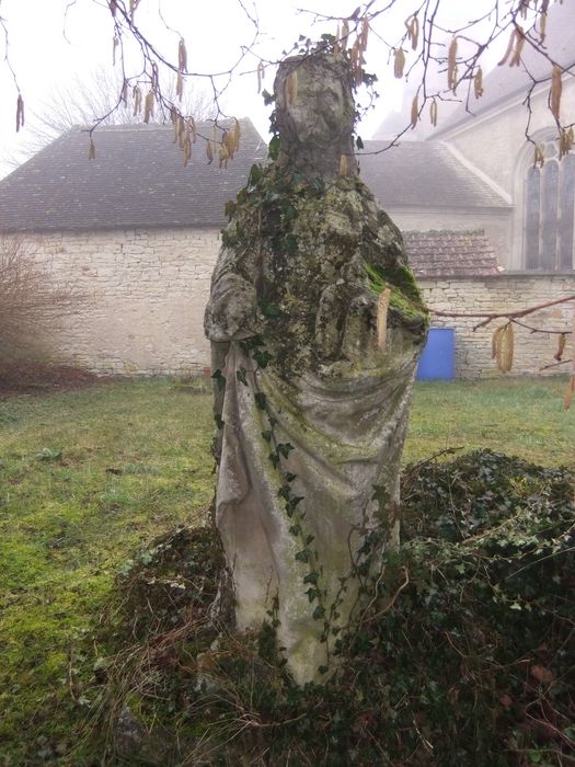 statue : Vierge à l'enfant