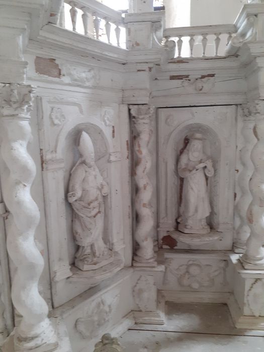 tabernacle du maître-autel et ses statuettes, détail