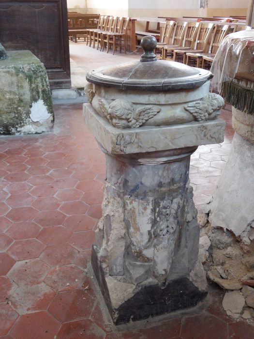 bénitier - © Ministère de la Culture (France), Conservation des antiquités et des objets d’art de l’Yonne – Tous droits réservés