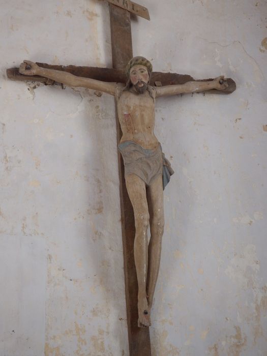 statue : Christ en croix - © Ministère de la Culture (France), Conservation des antiquités et des objets d’art de l’Yonne – Tous droits réservés