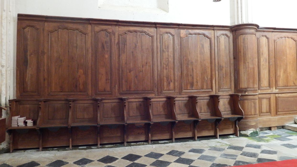 lambris de revêtement ; stalles