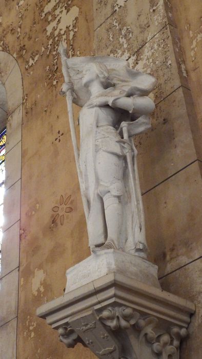 statue : Sainte Jeanne d’Arc