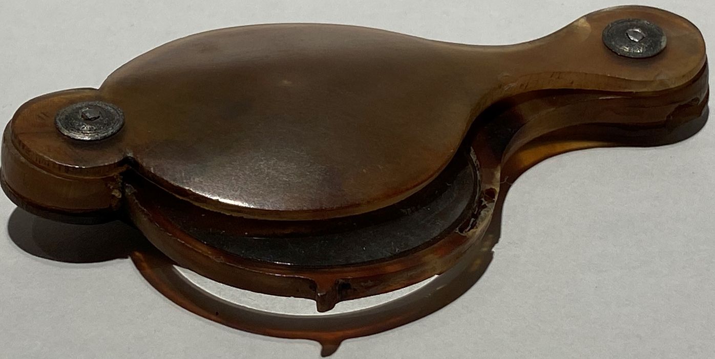 loupe de poche - © Ministère de la Culture (France), Conservation des antiquités et des objets d’art de l'Yonne – Tous droits réservés