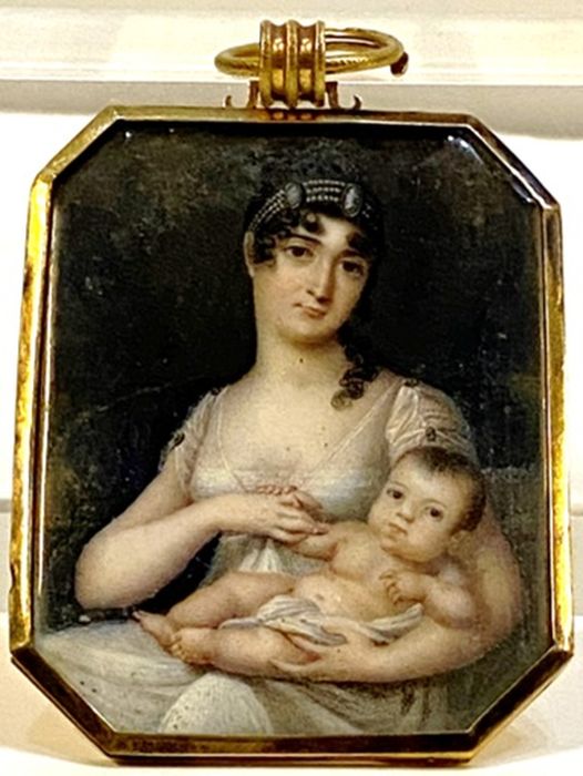 médaillon : Portrait de la maréchale - © Ministère de la Culture (France), Conservation des antiquités et des objets d’art de l'Yonne – Tous droits réservés
