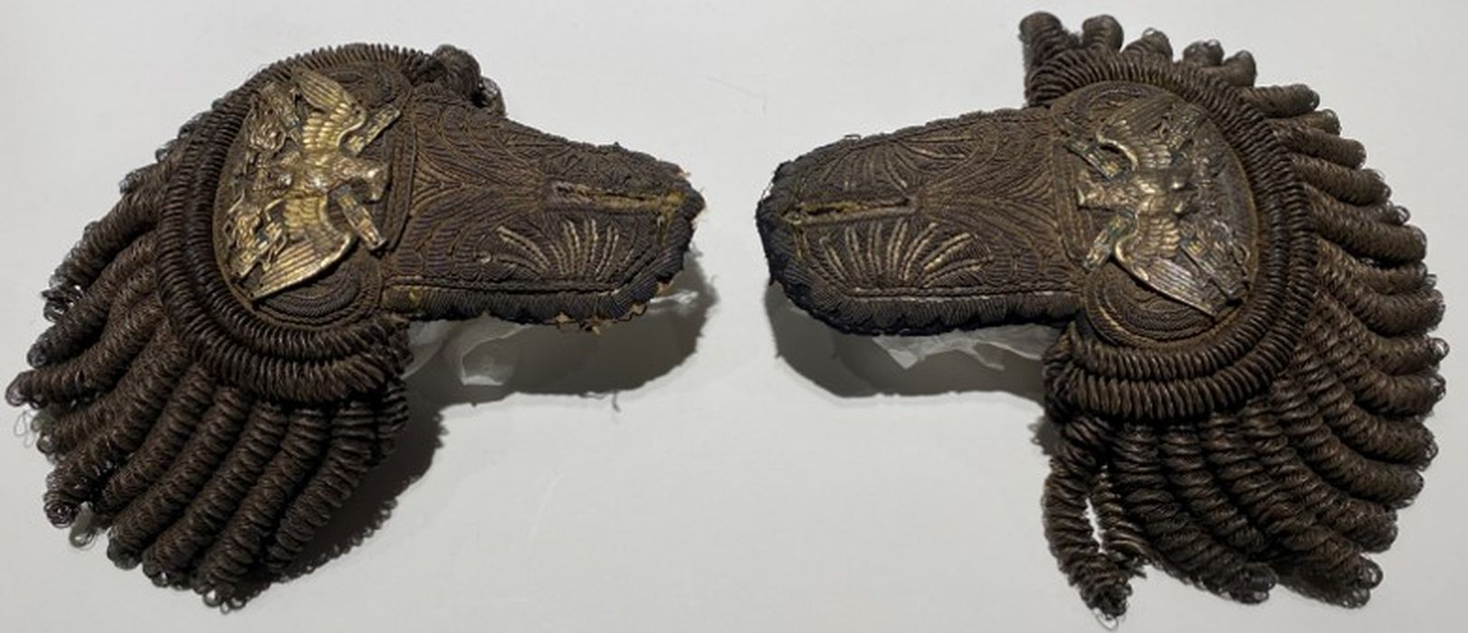 paire d’épaulettes du maréchal Davout - © Ministère de la Culture (France), Conservation des antiquités et des objets d’art de l'Yonne – Tous droits réservés