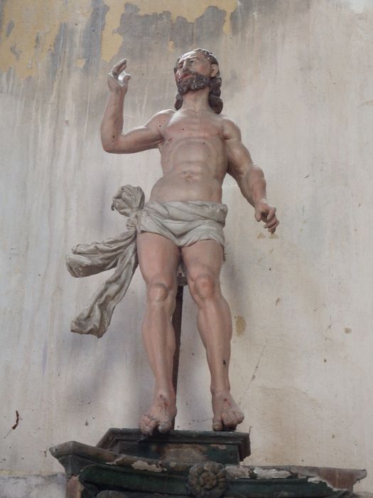 statue : Le Christ ressuscité