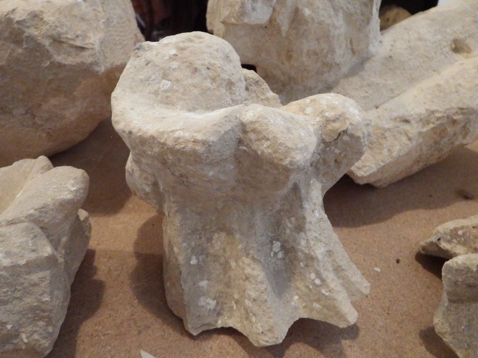 fragment de crochet (n°60) - © Ministère de la Culture (France), Conservation des antiquités et des objets d’art de l'Yonne – Tous droits réservés