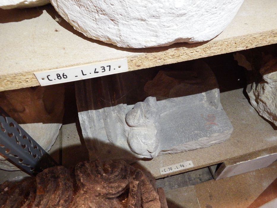 fragment de crochet (n°70) - © Ministère de la Culture (France), Conservation des antiquités et des objets d’art de l'Yonne – Tous droits réservés