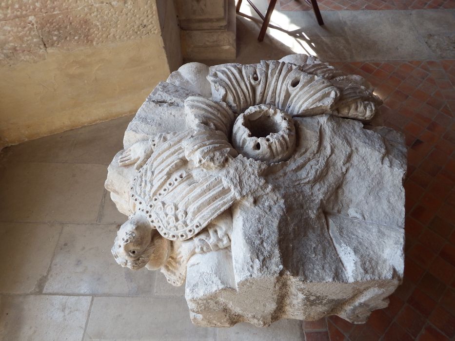 clef de voûte : Chérubins (n°133) - © Ministère de la Culture (France), Conservation des antiquités et des objets d’art de l'Yonne – Tous droits réservés 