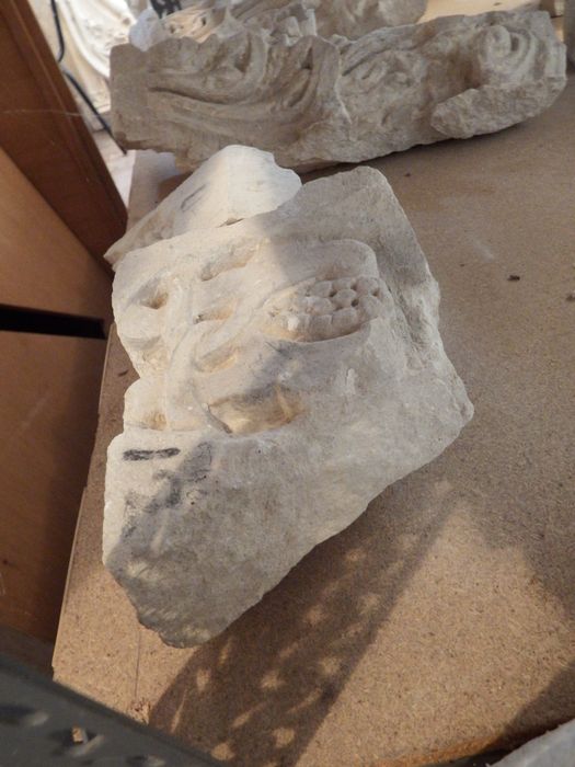 fragment de cannelure décorée (n°210) - © Ministère de la Culture (France), Conservation des antiquités et des objets d’art de l'Yonne – Tous droits réservés