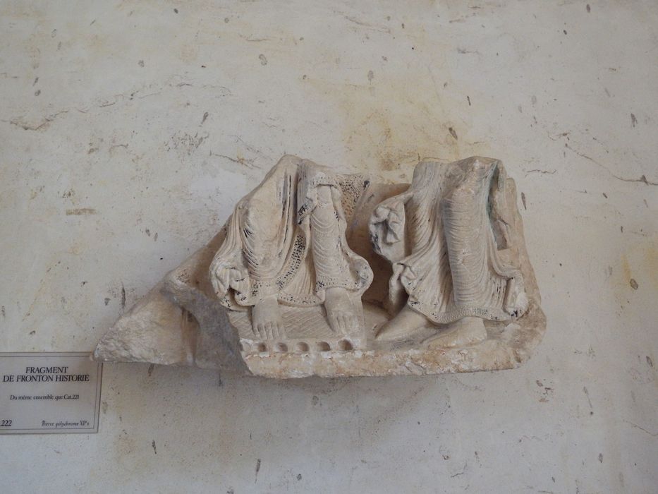 fragment de relief historié (n°222) - © Ministère de la Culture (France), Conservation des antiquités et des objets d’art de l'Yonne – Tous droits réservés