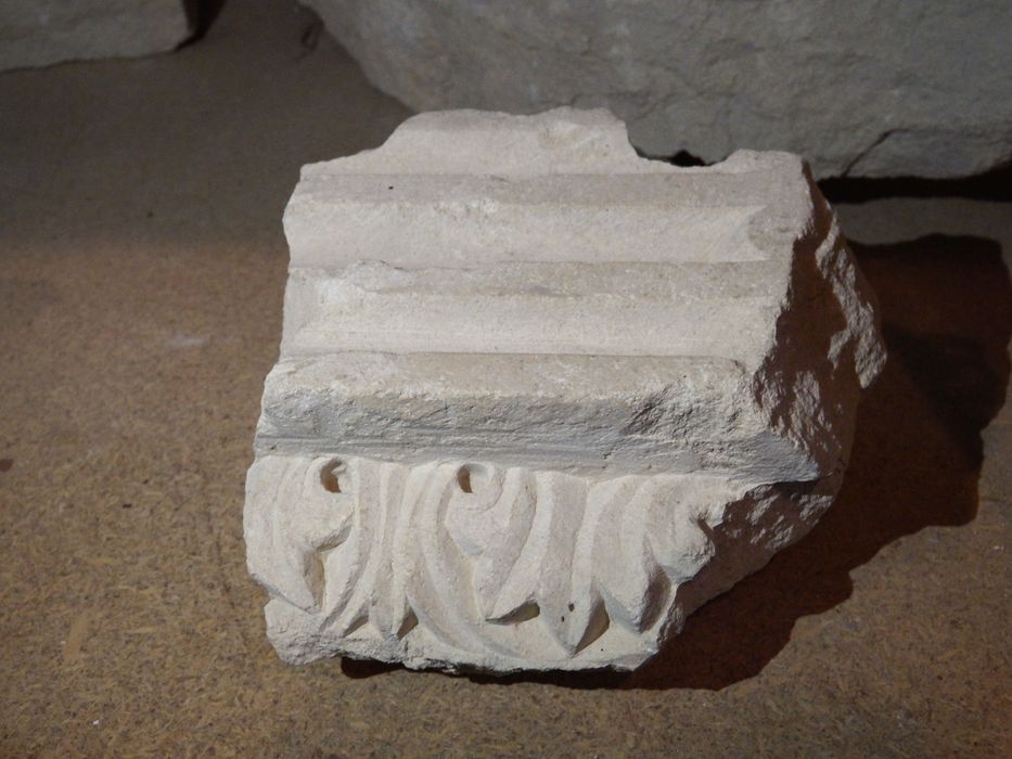 fragment d'encadrement n°1 (n°330) - © Ministère de la Culture (France), Conservation des antiquités et des objets d’art de l'Yonne – Tous droits réservés 