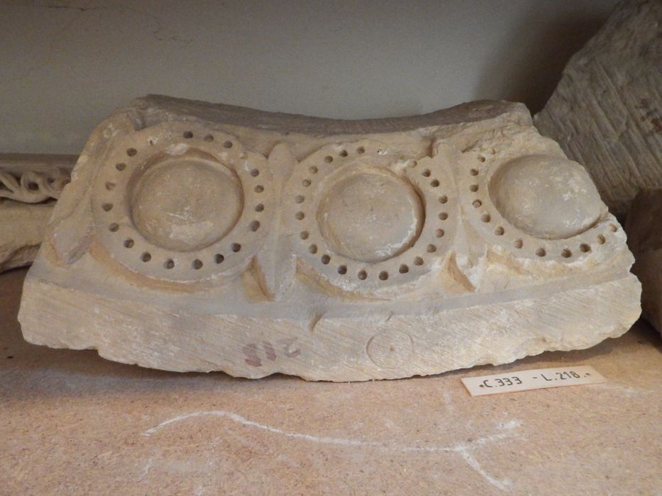 claveau (n°333) - © Ministère de la Culture (France), Conservation des antiquités et des objets d’art de l'Yonne – Tous droits réservés