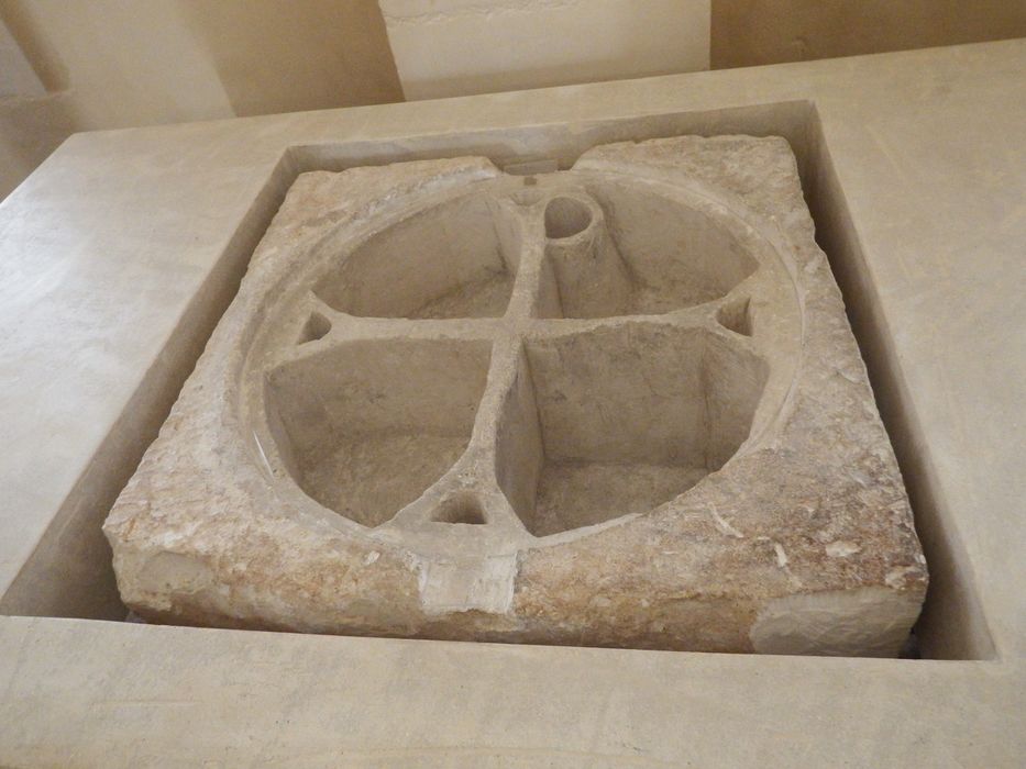 bas-relief : Croix