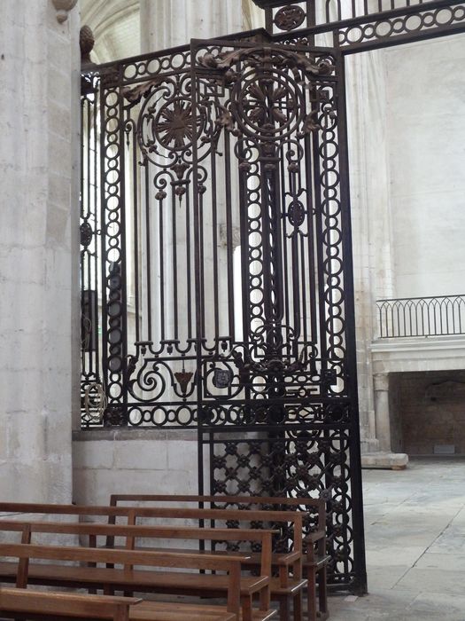 clôture de choeur, vue partielle