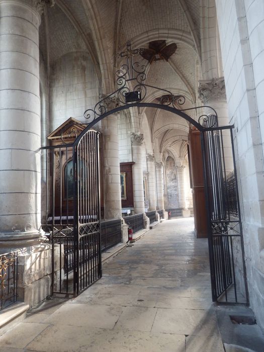 Grilles et clôtures de choeur