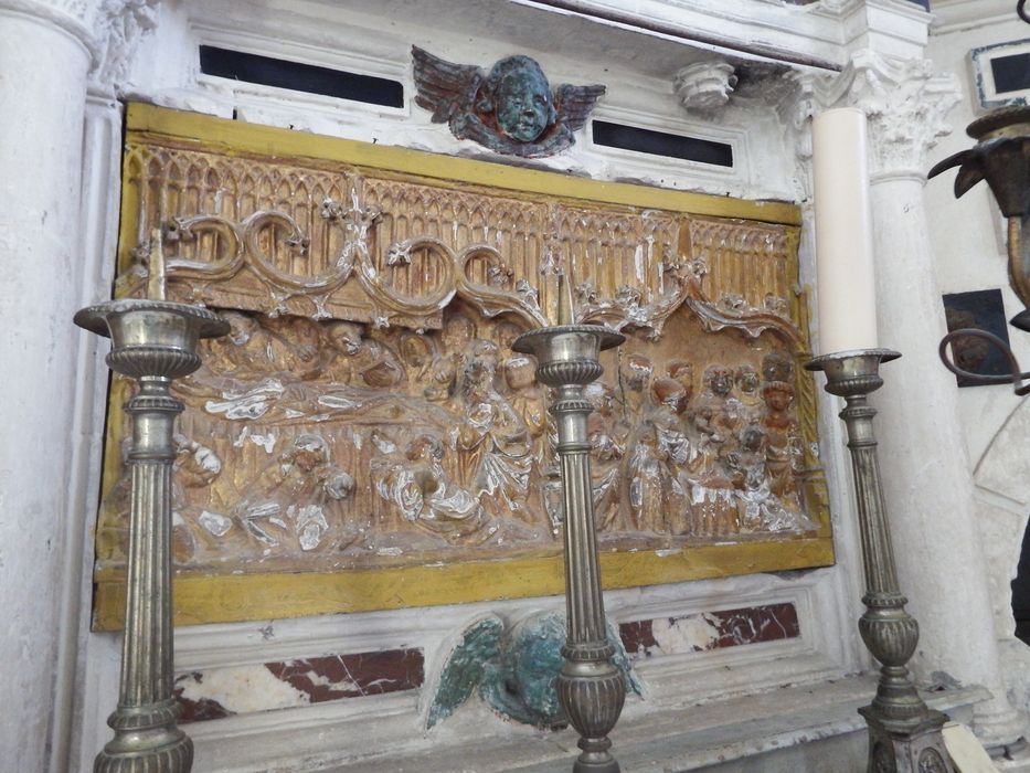 bas-relief du retable du maître-autel