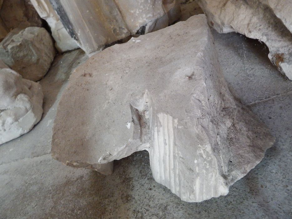 Fragment n°14 : fragment de draperie