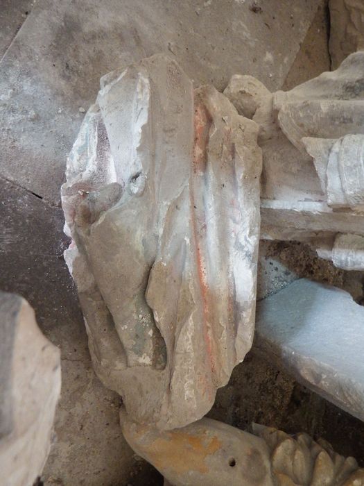 Fragment n°23 : fragment de draperie