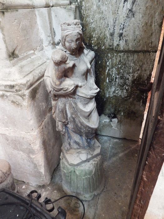 Statue : Vierge à l'Enfant