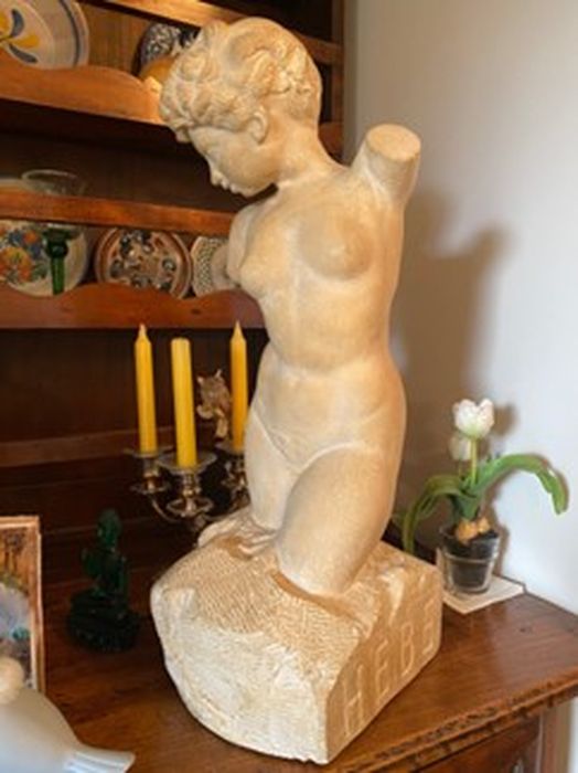 sculpture : Hébé - © Ministère de la Culture (France), Conservation des antiquités et des objets d’art de l’Essonne – Tous droits réservés