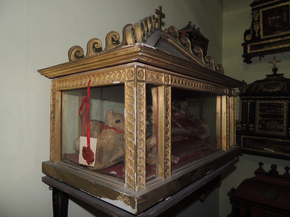 châsse : St Antonin, m.