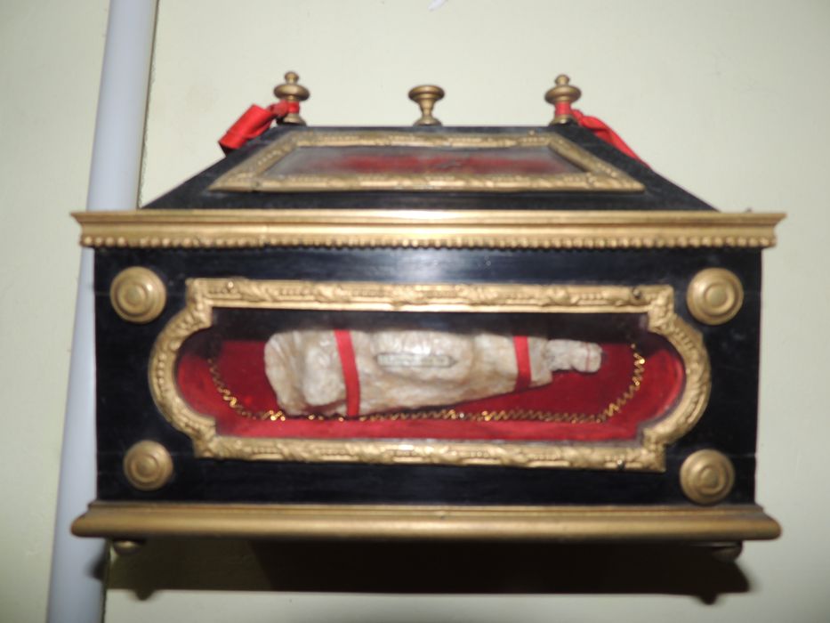 châsse : Bt Venerandus, m., si Felicissime