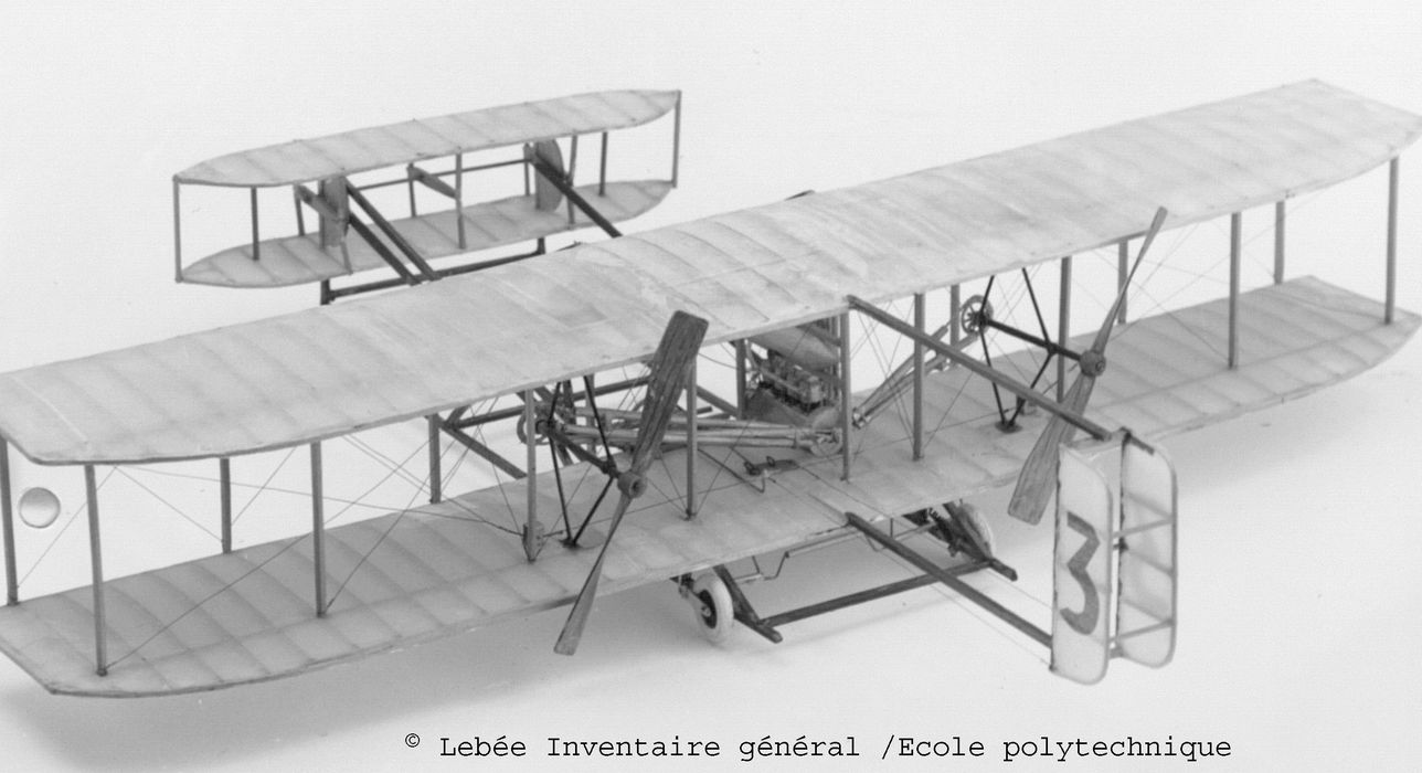maquette de l'aéroplane Wright - © Ministère de la Culture (France), Conservation des antiquités et des objets d’art de l'Essonne, tous droits réservés