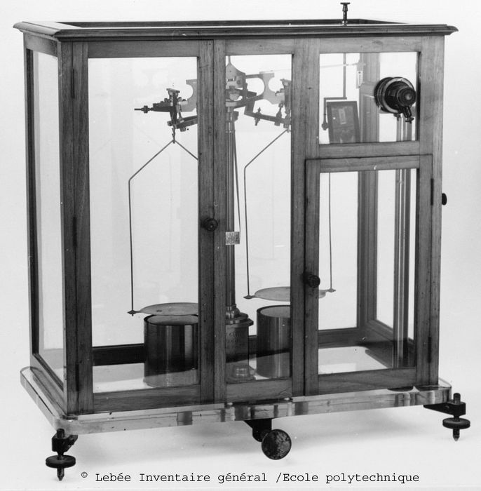 balance de Curie - © Ministère de la Culture (France), Conservation des antiquités et des objets d’art de l'Essonne – Tous droits réservés