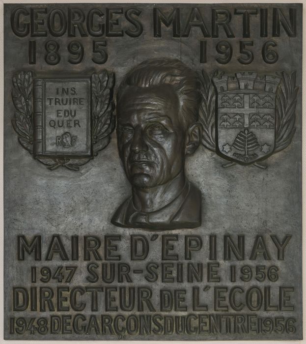 plaque et relief : Portrait de Georges Martin - © Ministère de la Culture (France), Conservation des antiquités et des objets d’art de Seine-Saint-Denis – Tous droits réservés
