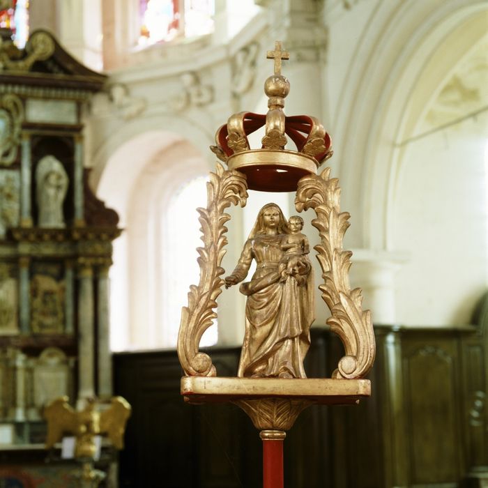 bâton de procession de confrérie avec sa statue (statuette) : Vierge à l'Enfant