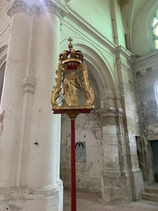 bâton de procession de confrérie avec sa statue (statuette) : Vierge à l'Enfant (revers)