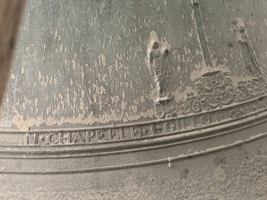 cloche, détail de l’inscription