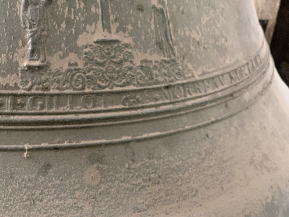 cloche, détail de l’inscription