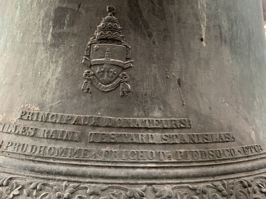 cloche, détail de l’inscription